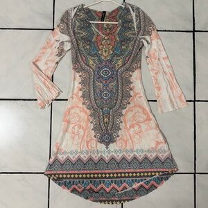 Casa Lee;White/beige with vibrant patterns long sleeve dress